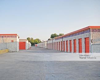 Photo 4 of Public Storage - 1822 West Kingsley Road, Garland, TX