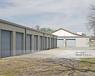 Photo 3 of H-H Storage - 206 State Highway 78, Farmersville, TX