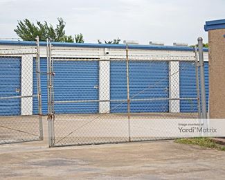 Photo 4 of Alden Self Storage - 1710 14th Street, Plano, TX