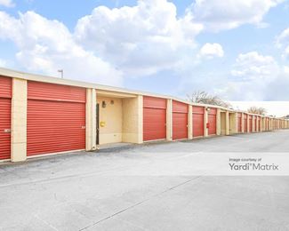 Photo 2 of Extra Space Storage - 3080 Alma Road, McKinney, TX