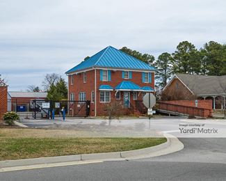 Photo 2 of Blue-Grey Self Storage - 10665 Charter Hill Court, Ashland, VA
