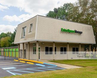 Photo 5 of Extra Space Storage - 1907 Campostella Road, Chesapeake, VA
