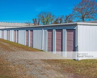 Photo 3 of Smithfield Self Storage - 201 Battery Park Road, Smithfield, VA