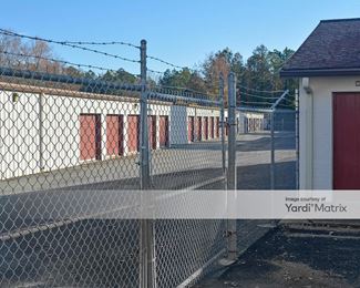 Photo 3 of Ordinary Mini Storage - 4553 George Washington Memorial Hwy, Hayes, VA