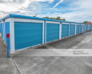 Photo 2 of American Classic Storage - 3709 Gateway Drive, Portsmouth, VA