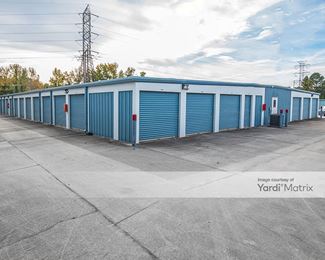 Photo 4 of American Classic Storage - 3709 Gateway Drive, Portsmouth, VA