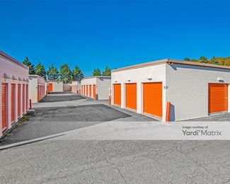 Photo 3 of Public Storage - 12600 Jefferson Avenue, Newport News, VA