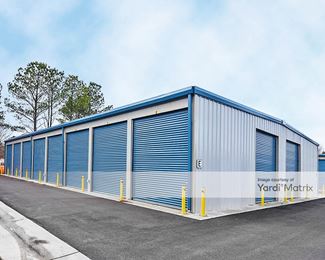 Photo 5 of Airport Garages - 599 Choptank Lane, Newport News, VA