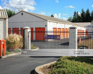 Photo 2 of Public Storage - 2636 NE Hogan Drive, Gresham, OR