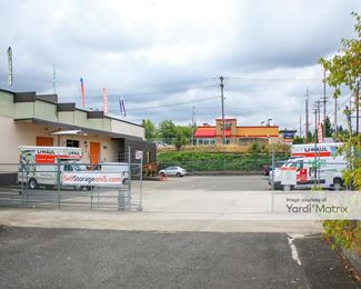 Photo 2 of Stor-Room Self-Storage - 1900 NE 181st Avenue, Portland, OR