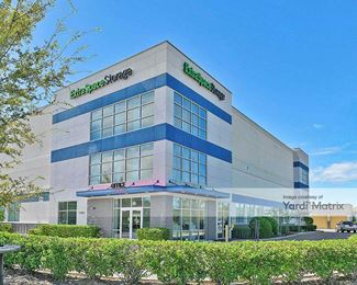 Photo 3 of Extra Space Storage - 13450 Landstar Blvd, Orlando, FL