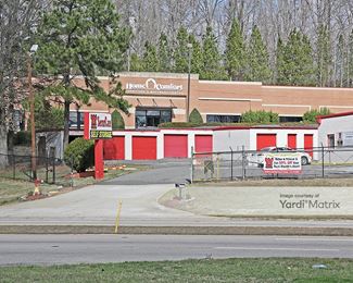 Photo 2 of SecurCare Self Storage - 7012 Glenwood Avenue, Raleigh, NC
