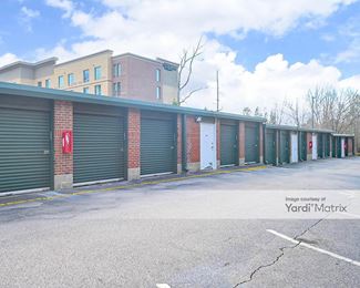 Photo 5 of Extra Space Storage - 5738 Dillard Drive, Cary, NC