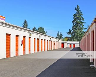 Photo 3 of Public Storage - 6525 North Lombard Street, Portland, OR