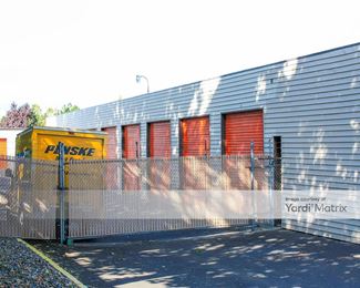 Photo 3 of Stor-Room Mini Storage - 24635 SE Stark Street, Troutdale, OR