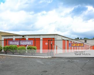 Photo 5 of Public Storage - 7402 SE 92nd Avenue, Portland, OR