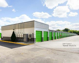 Photo 2 of Extra Space Storage - 517 Volvo Pkwy, Chesapeake, VA
