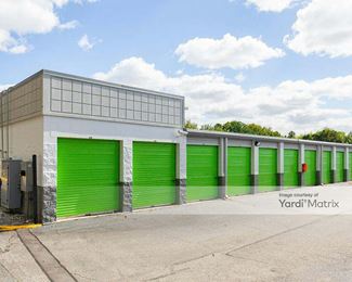 Photo 4 of Extra Space Storage - 517 Volvo Pkwy, Chesapeake, VA