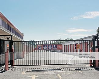 Photo 2 of Public Storage - 979 Lane Avenue South, Jacksonville, FL