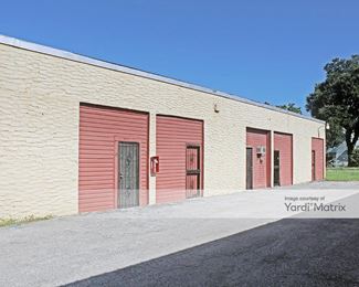 Photo 3 of Storage Zone - 2343 Edgewood Avenue North, Jacksonville, FL