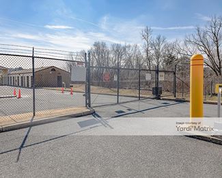 Photo 2 of StorageMart - 8821 Philadelphia Road, Rosedale, MD