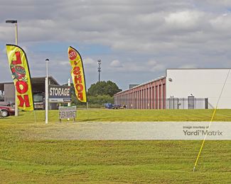 Photo 6 of Public Storage - 2100 US Highway 301 North, Palmetto, FL