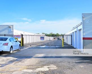 Photo 2 of iStorage - 2900 US 301, Ellenton, FL