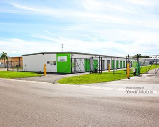 Photo 1 of CubeSmart Self Storage - 7000 Iris Street, Sarasota, FL