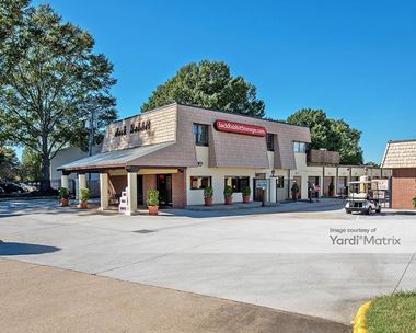 Storage Units for Rent available at 4664 North Witchduck Road, Virginia Beach, VA 23455