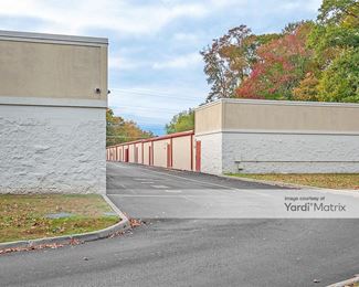 Photo 4 of Extra Space Storage - 801 J Clyde Morris Blvd, Newport News, VA