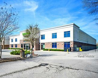 Photo 2 of Extra Space Storage - 4740 Baxter Road, Virginia Beach, VA