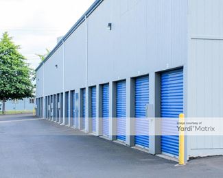 Photo 5 of Northwest Self Storage - 12107 NE Erin Way, Portland, OR