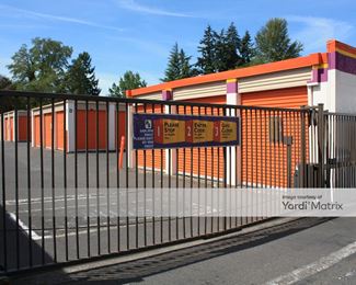 Photo 2 of Public Storage - 13473 SW Pacific Hwy, Tigard, OR