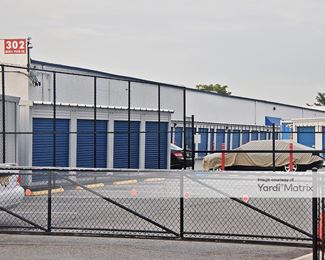 Photo 4 of Liberty Self Storage - 302 Morris Pesin Drive, Jersey City, NJ