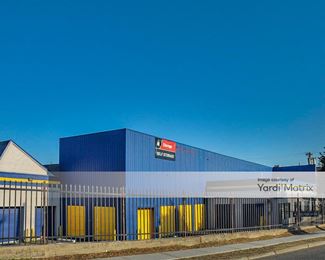 Photo 2 of iStorage - 211 Grove Street, Bloomfield, NJ