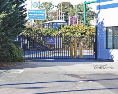 Storage Units for Rent available at 211 Grove Street, Bloomfield, NJ 07003