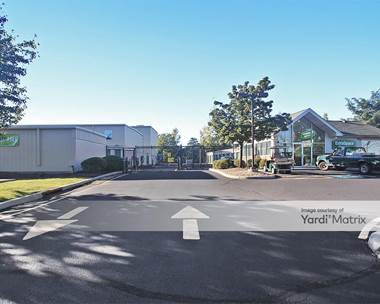 Storage Units for Rent available at 700 Green Lane, Union, NJ 07083