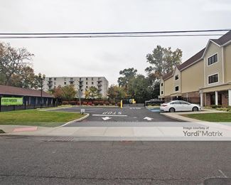 Photo 2 of Extra Space Storage - 260 Railroad Avenue, Hackensack, NJ