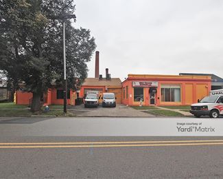 Photo 3 of West Orange Self Storage - 19 Central Avenue, West Orange, NJ