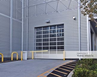 Photo 2 of Delta Self Storage - 550 Grand Street, Jersey City, NJ