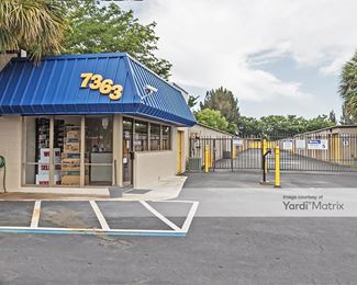 Photo 2 of Storage Rentals of America - 7363 Lake Worth Road, Lake Worth, FL