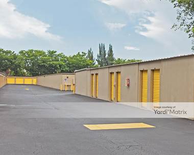 Storage Units for Rent available at 7363 Lake Worth Road, Lake Worth, FL 33467