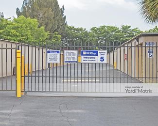 Photo 4 of Storage Rentals of America - 7363 Lake Worth Road, Lake Worth, FL