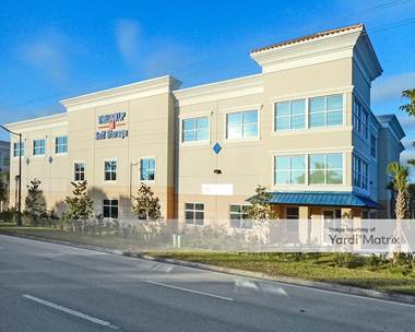 Storage Units for Rent available at 13015 Livingston Road, Naples, FL 34105