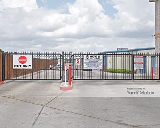 Photo 2 of Move It Self Storage - 417 East 18th Street, Weslaco, TX