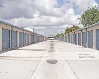 Photo 3 of Move It Self Storage - 417 East 18th Street, Weslaco, TX