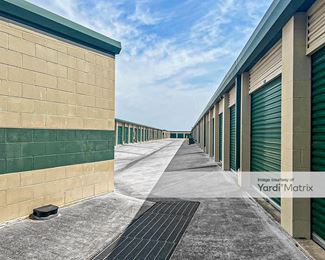Photo 2 of Move It Self Storage - 6101 South Cage Blvd, Pharr, TX
