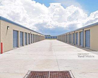 Photo 3 of Move It Storage - 3401 West Expressway 83, La Feria, TX
