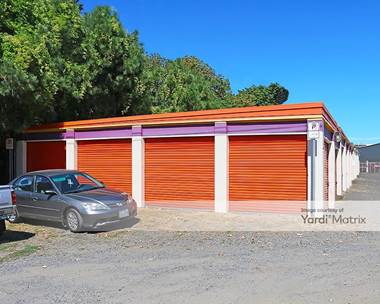 Storage Units for Rent available at 1921 North Gantenbein Avenue, Portland, OR 97227