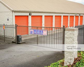 Photo 2 of Public Storage - 3701 SE International Way, Milwaukie, OR
